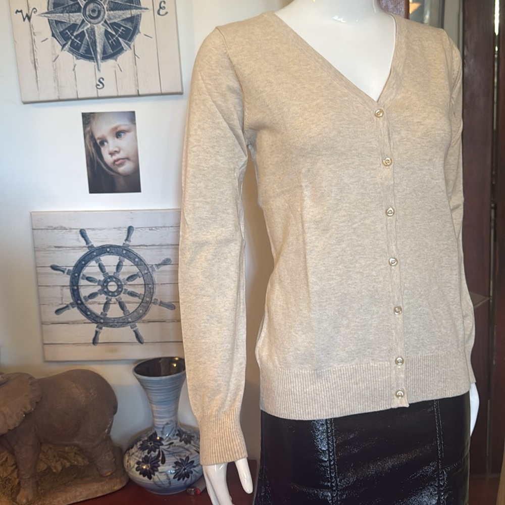 NWT northern reflections size small Women's Beige Cardigan Sweater